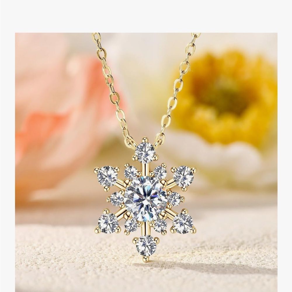 1.2CT Gold Moissanite Snowflake Pendant Necklace 18K Gold 925 Silver GRA Cert